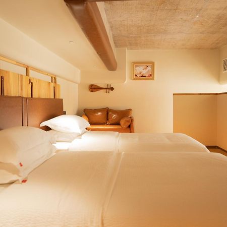 Patio Spring Holiday Inn -- Free Round Trip Pick-Up Service --Panoramic View Of Tianmen Mount 장가계 외부 사진