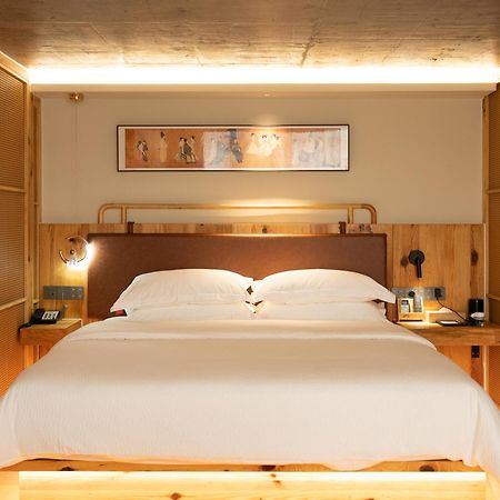 Patio Spring Holiday Inn -- Free Round Trip Pick-Up Service --Panoramic View Of Tianmen Mount 장가계 외부 사진