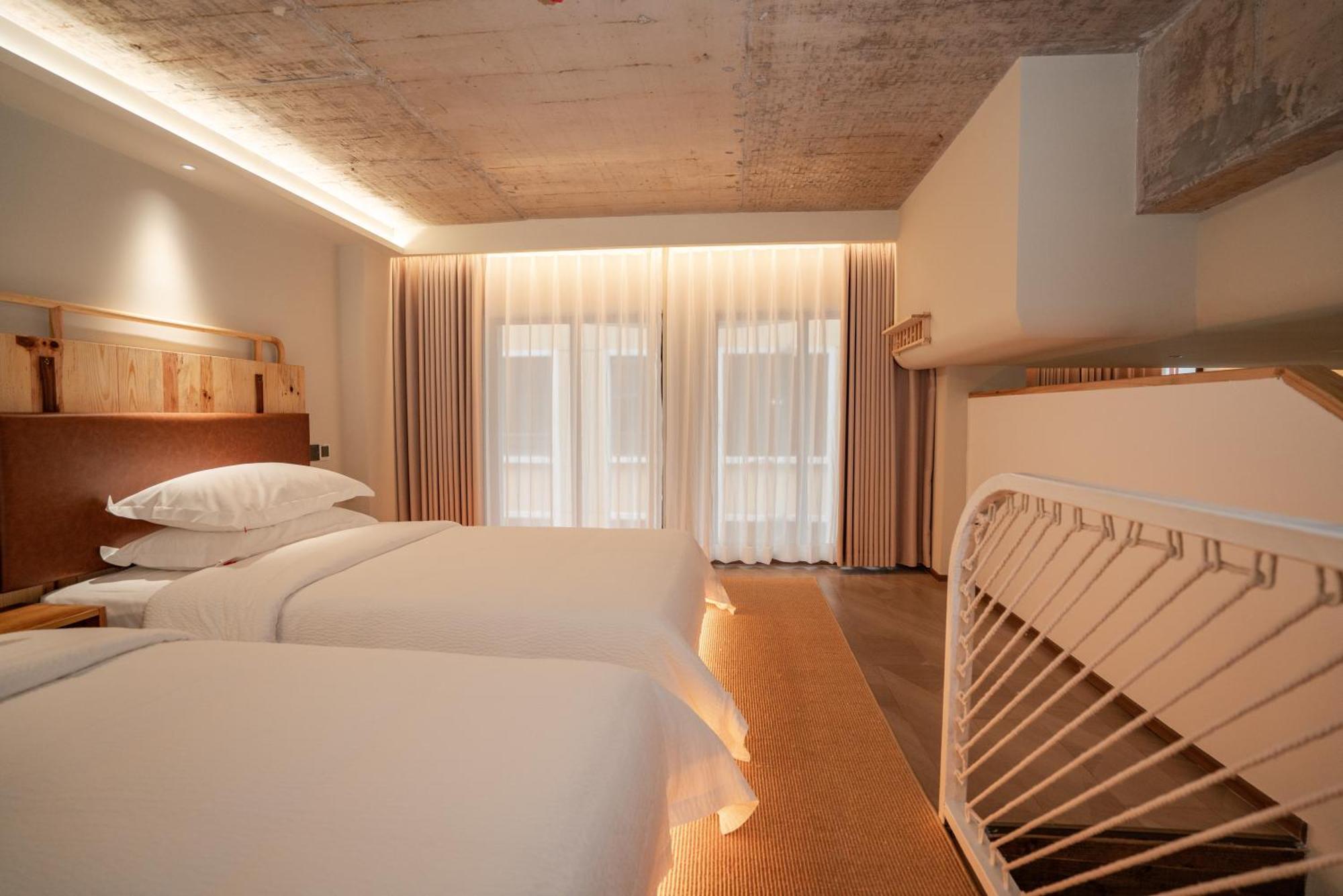Patio Spring Holiday Inn -- Free Round Trip Pick-Up Service --Panoramic View Of Tianmen Mount 장가계 객실 사진