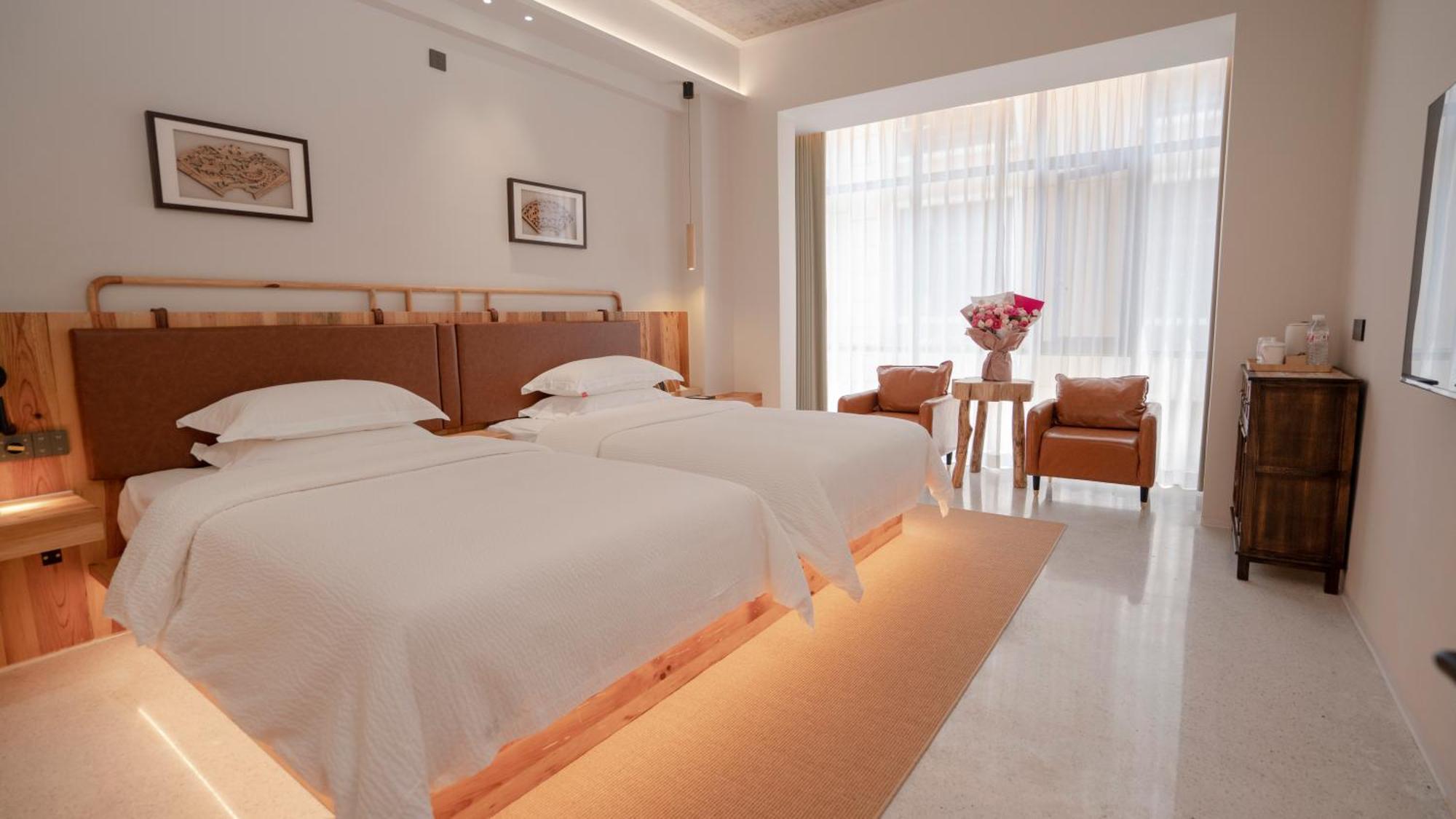 Patio Spring Holiday Inn -- Free Round Trip Pick-Up Service --Panoramic View Of Tianmen Mount 장가계 외부 사진