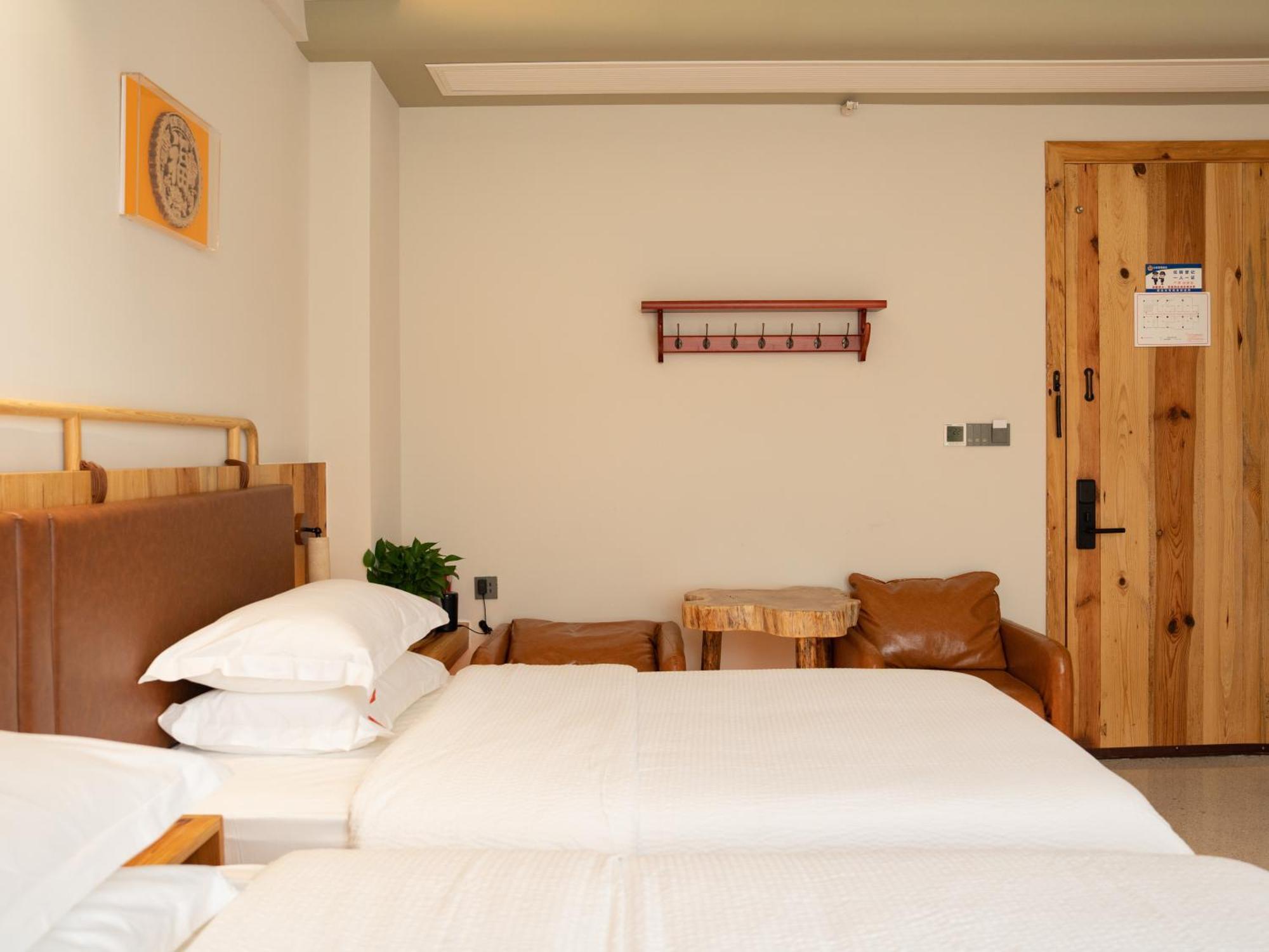 Patio Spring Holiday Inn -- Free Round Trip Pick-Up Service --Panoramic View Of Tianmen Mount 장가계 외부 사진