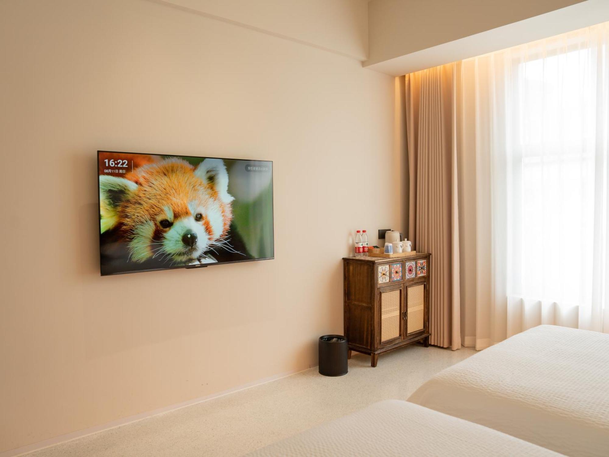 Patio Spring Holiday Inn -- Free Round Trip Pick-Up Service --Panoramic View Of Tianmen Mount 장가계 외부 사진