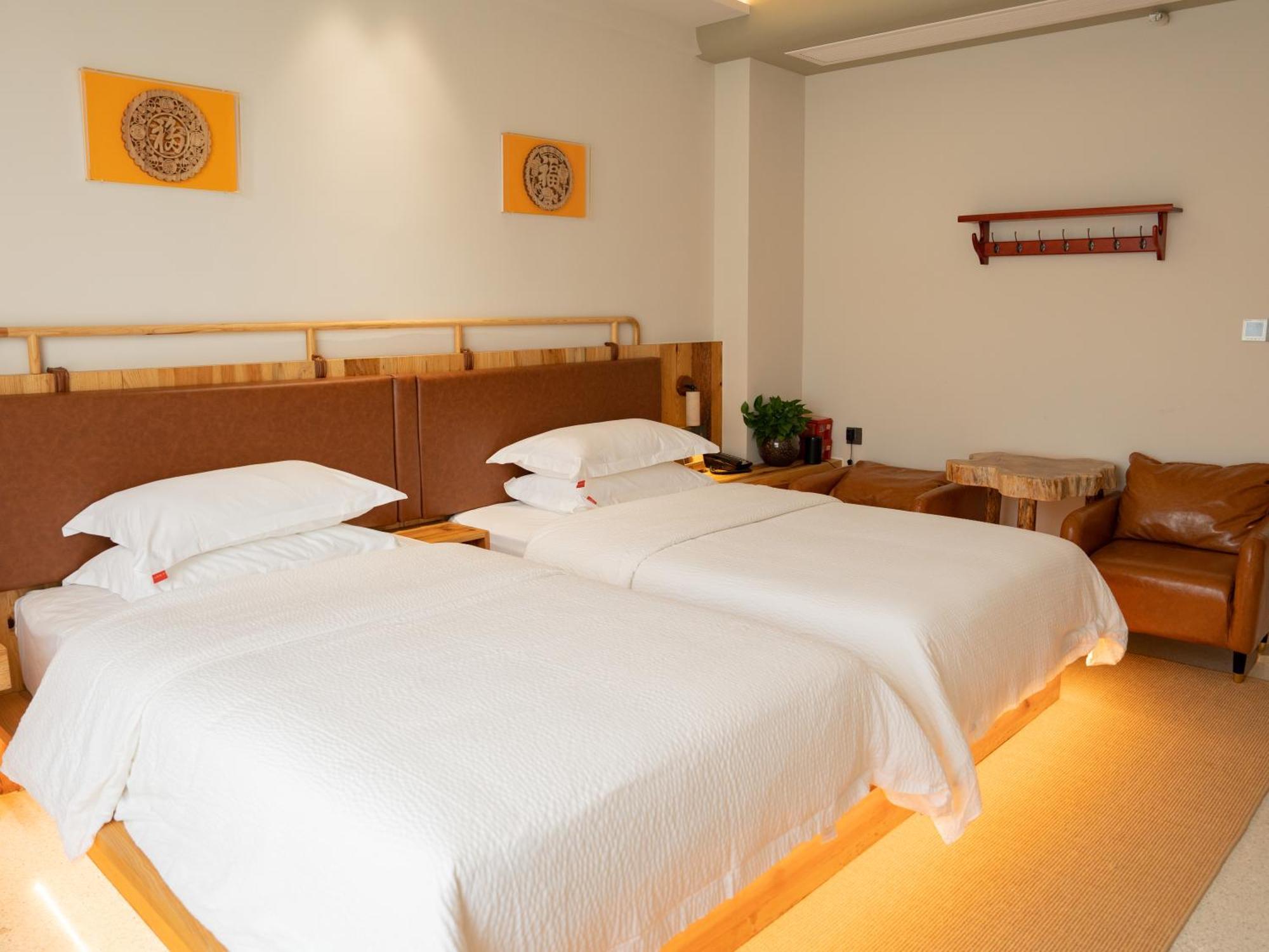 Patio Spring Holiday Inn -- Free Round Trip Pick-Up Service --Panoramic View Of Tianmen Mount 장가계 외부 사진