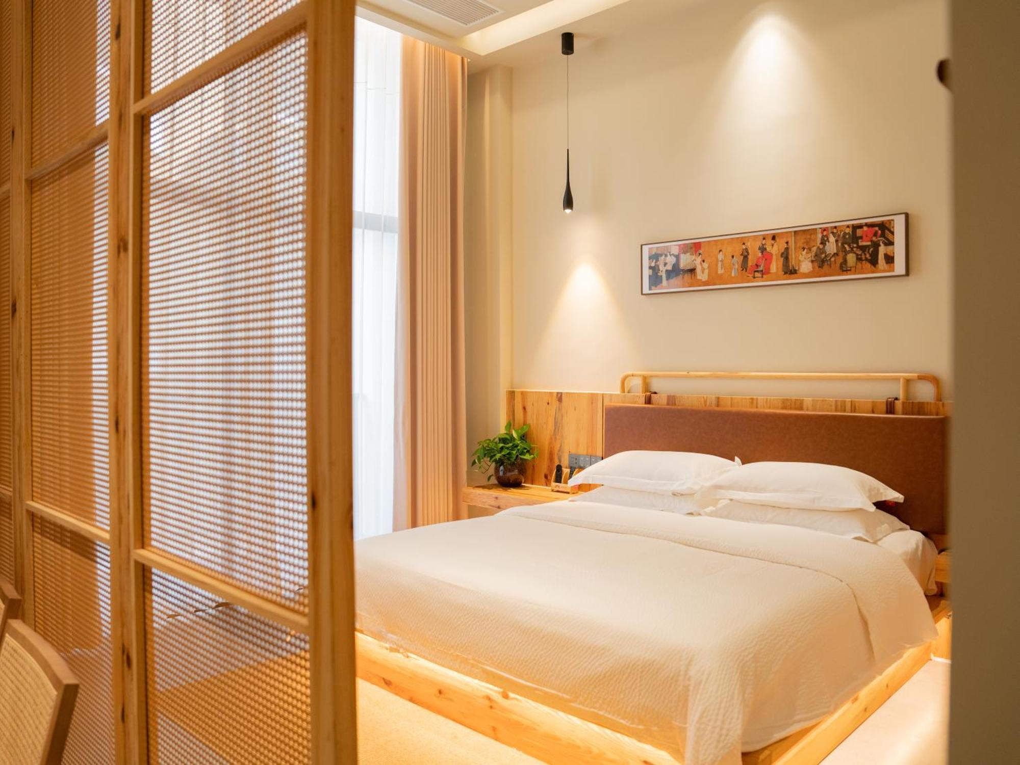 Patio Spring Holiday Inn -- Free Round Trip Pick-Up Service --Panoramic View Of Tianmen Mount 장가계 외부 사진