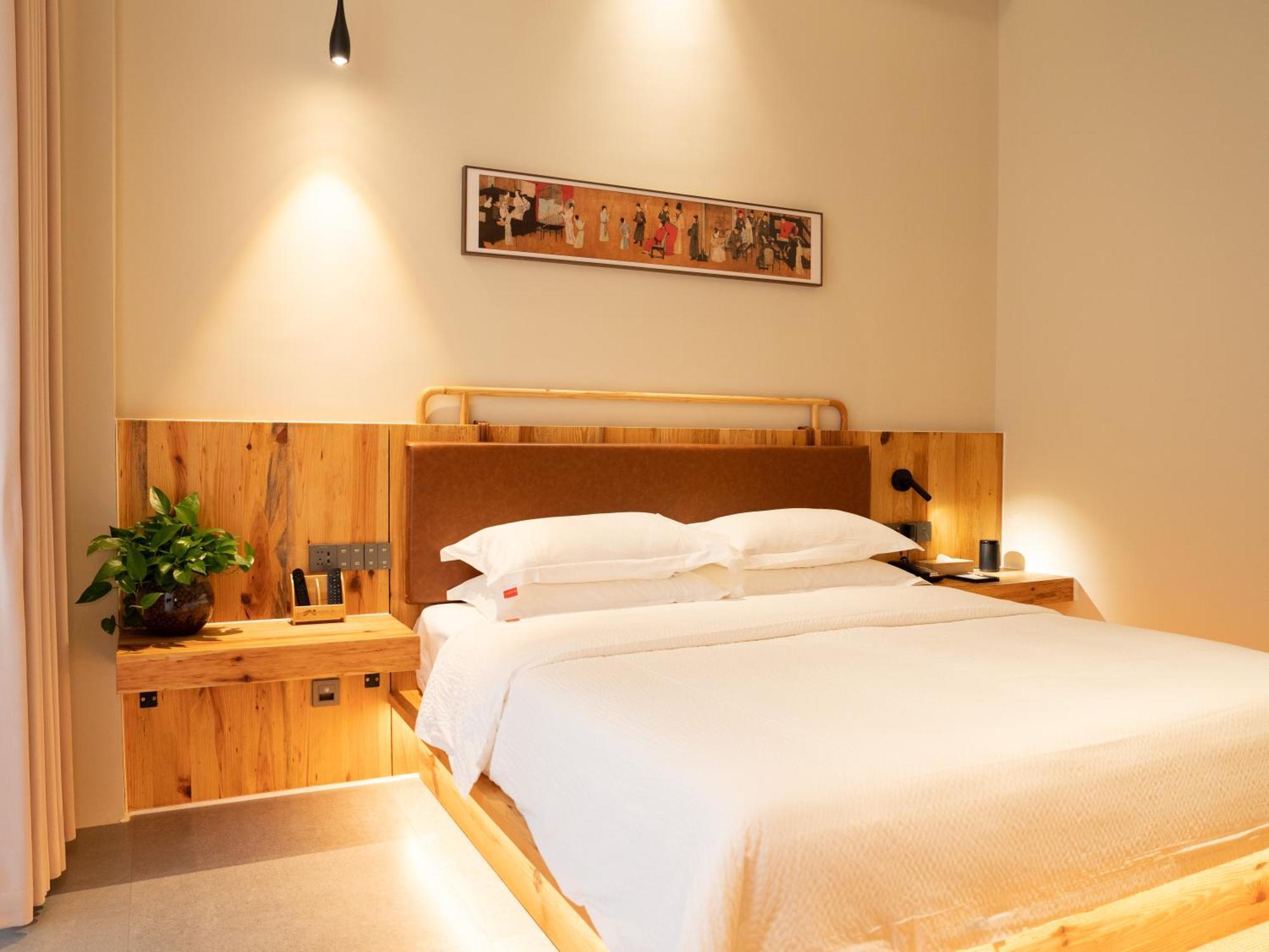 Patio Spring Holiday Inn -- Free Round Trip Pick-Up Service --Panoramic View Of Tianmen Mount 장가계 외부 사진