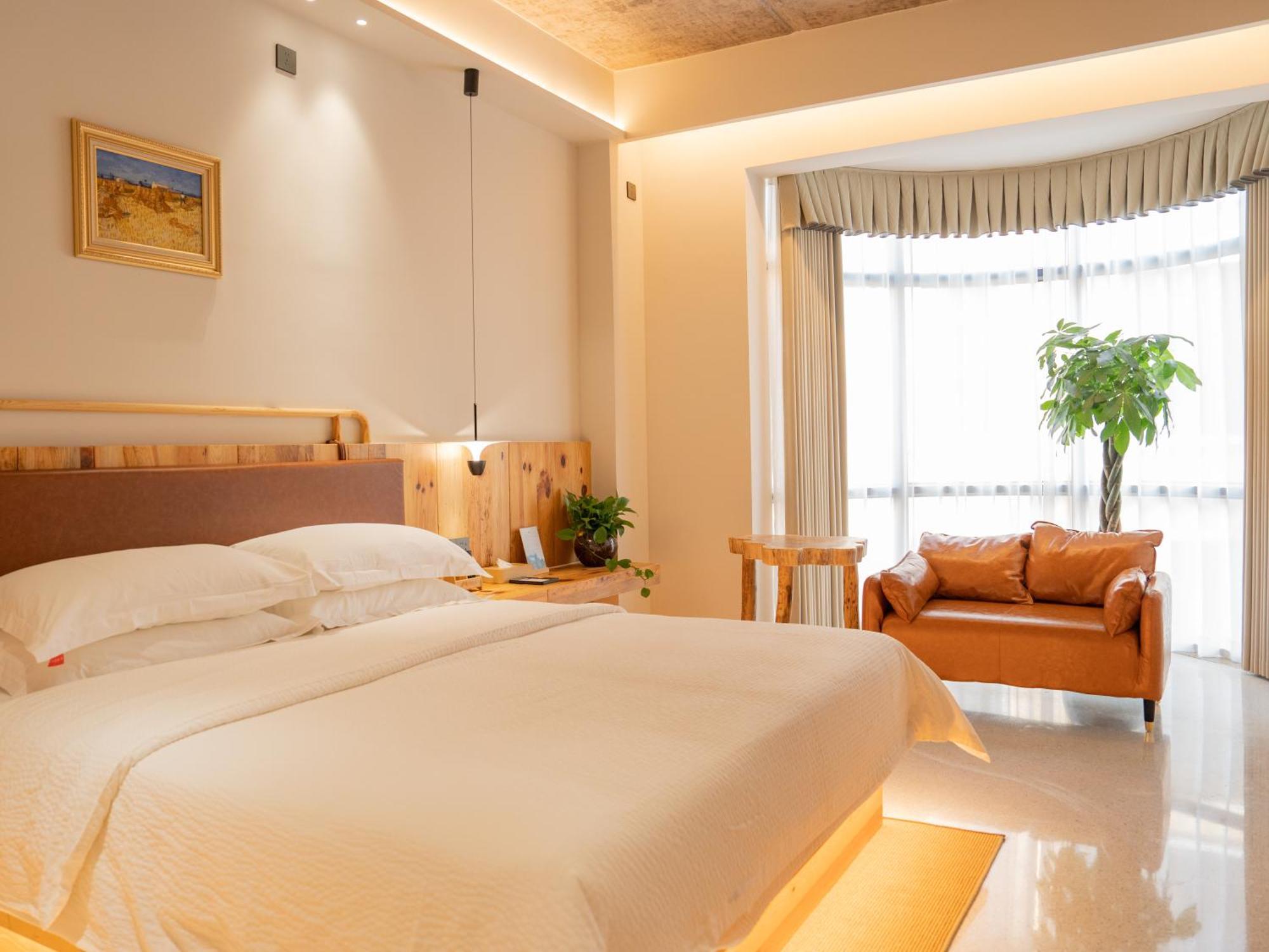 Patio Spring Holiday Inn -- Free Round Trip Pick-Up Service --Panoramic View Of Tianmen Mount 장가계 외부 사진