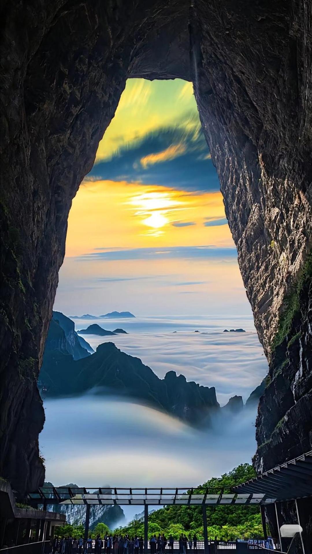 Patio Spring Holiday Inn -- Free Round Trip Pick-Up Service --Panoramic View Of Tianmen Mount 장가계 외부 사진